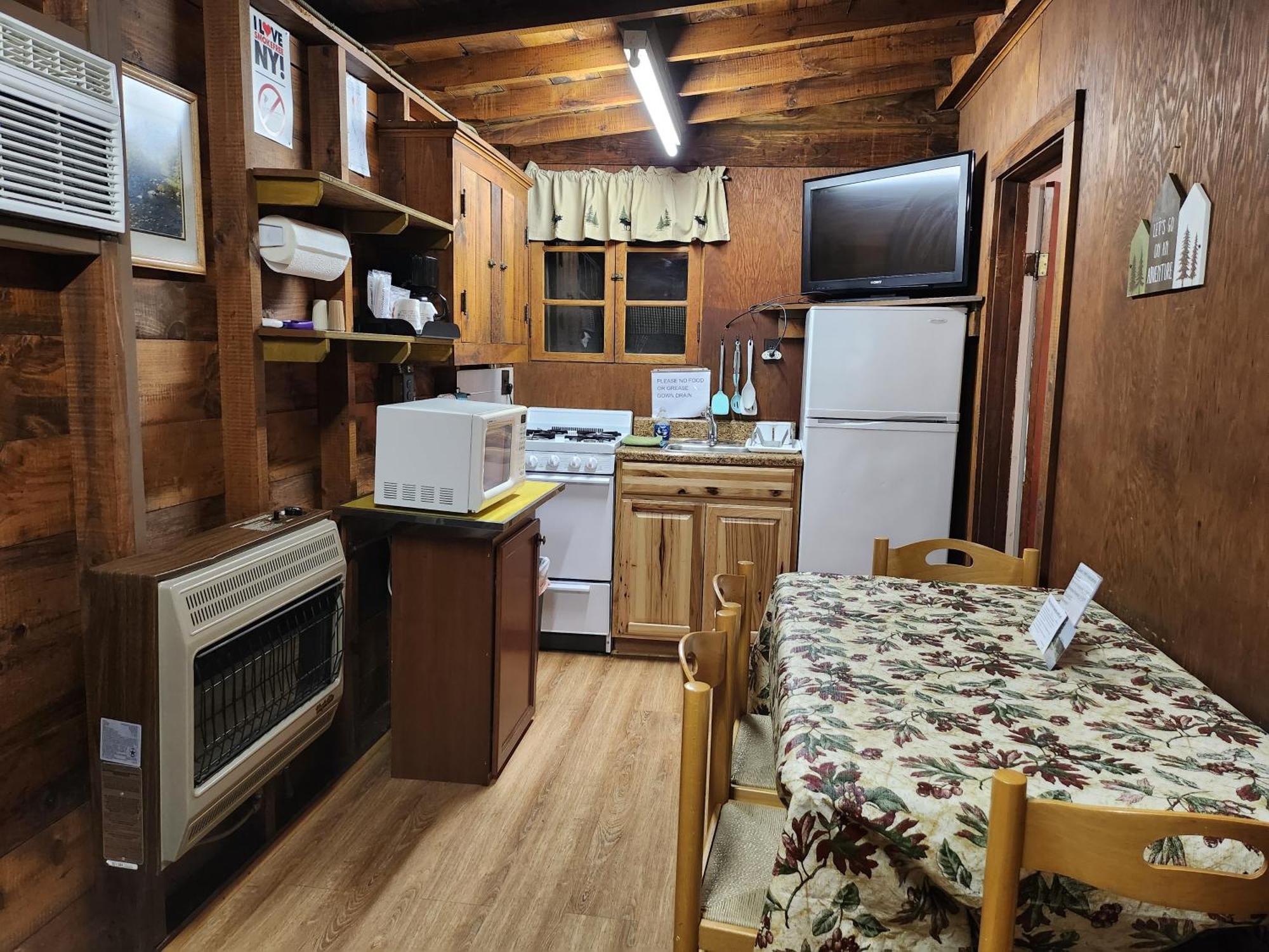 Moreno'S Adirondack Cabins Saranac Lake Exterior foto